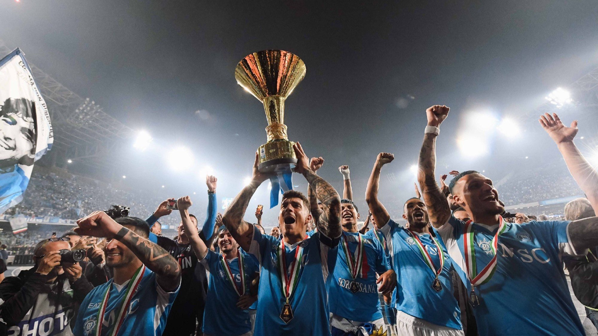 那不勒斯近期比赛中的表现备受瞩目 那不勒斯近期比赛中的表现备受瞩目