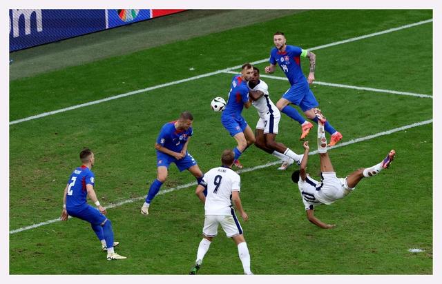 欧洲杯预选赛实力悬殊战况激烈