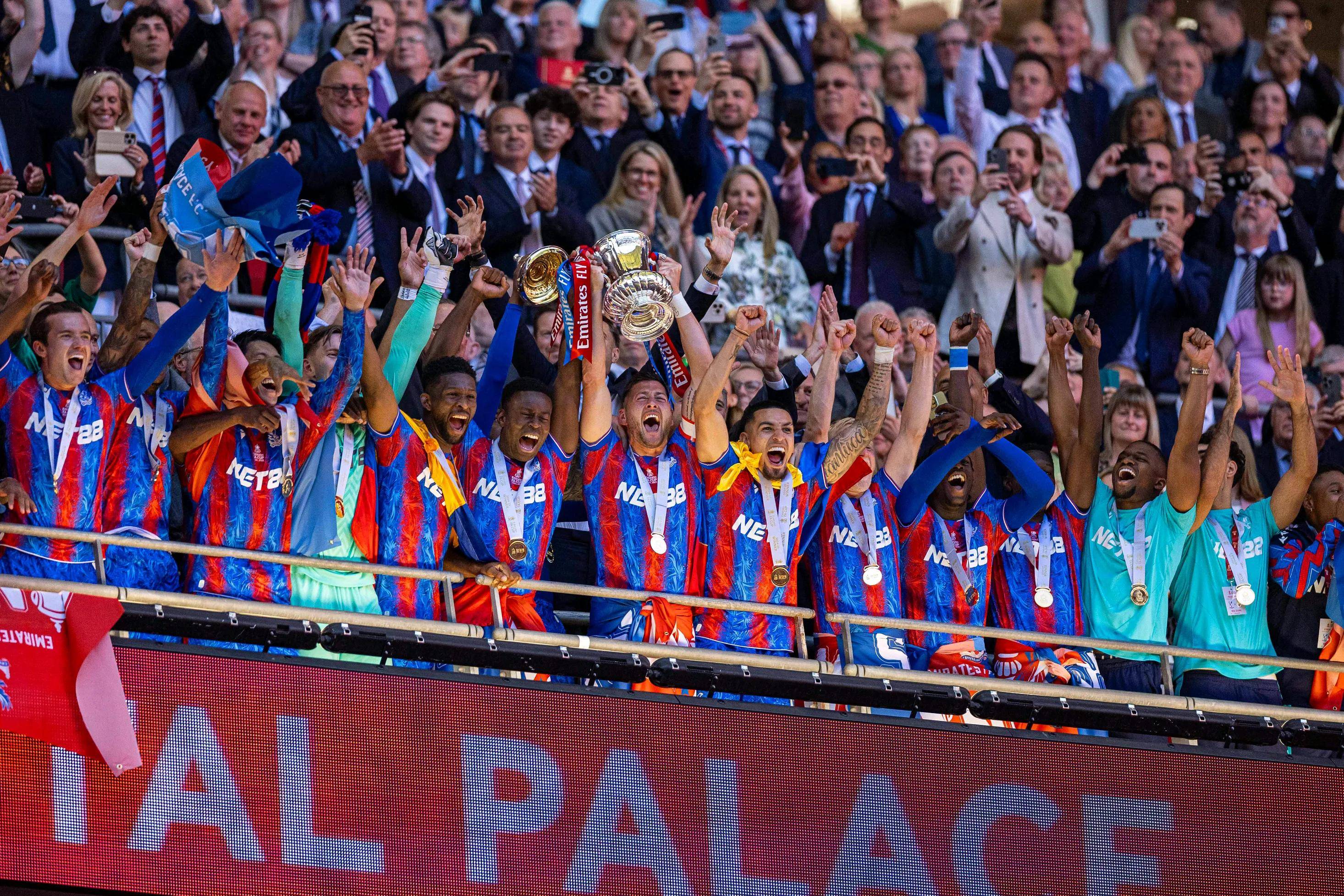 国际足坛盛事:各队实力角逐挑战极限 国际足坛盛事:各队实力角逐挑战极限