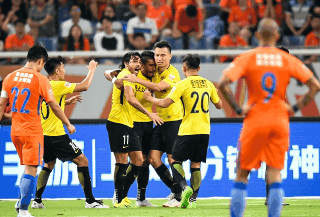 恒大豪取客场大胜,巩固领先优势 恒大豪取客场大胜,巩固领先优势