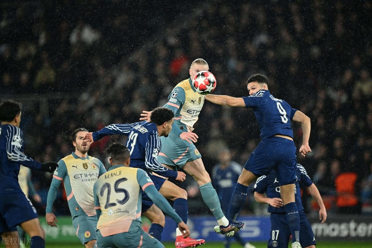 曼彻斯特城表现出色,轻松击败对手 曼彻斯特城表现出色,轻松击败对手