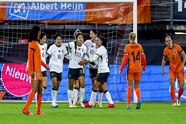 墨西哥女足逆袭成功，晋级全球决赛