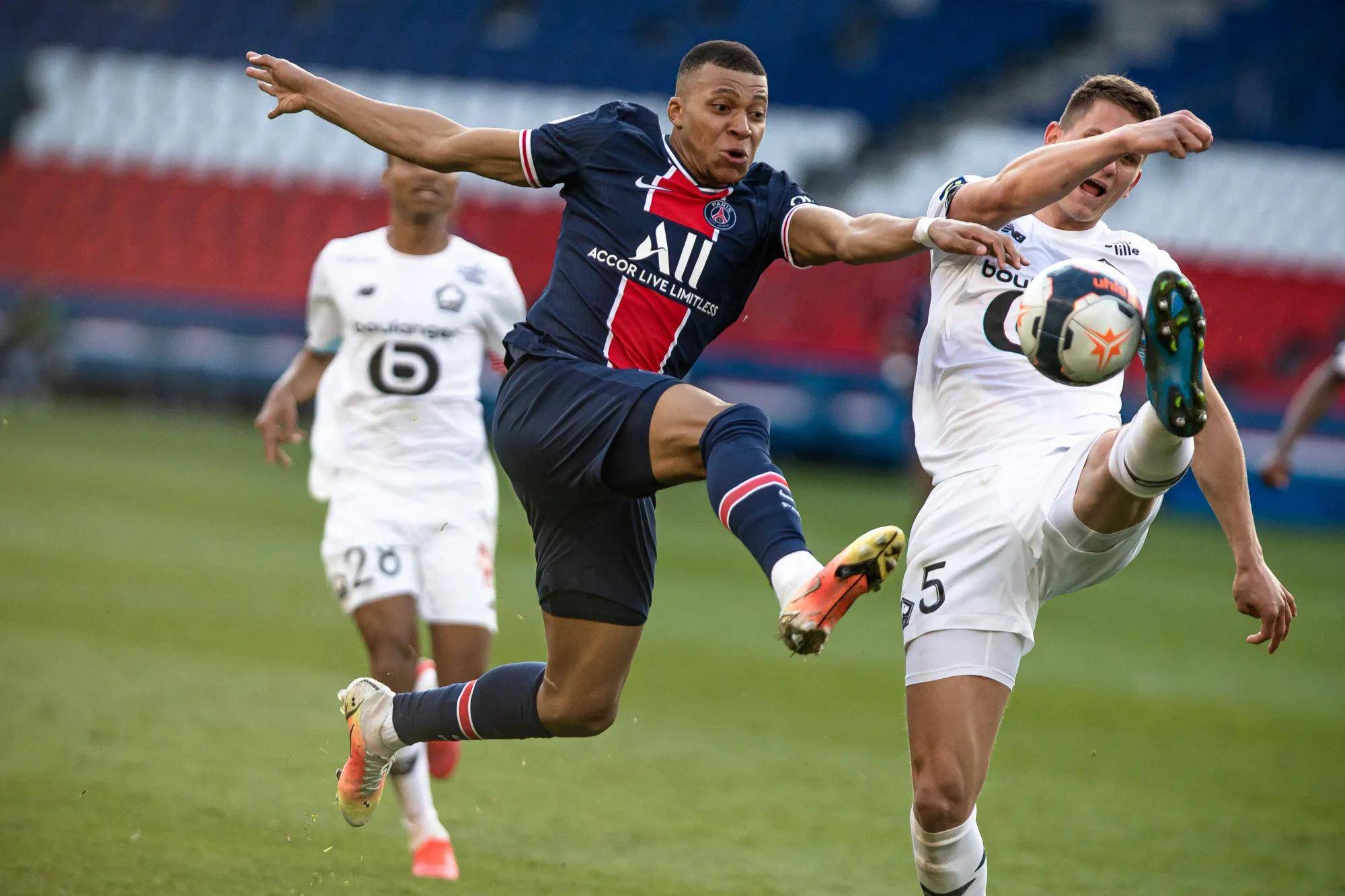 巴黎圣日耳曼成功反败为胜，逆转击败瑞士球队