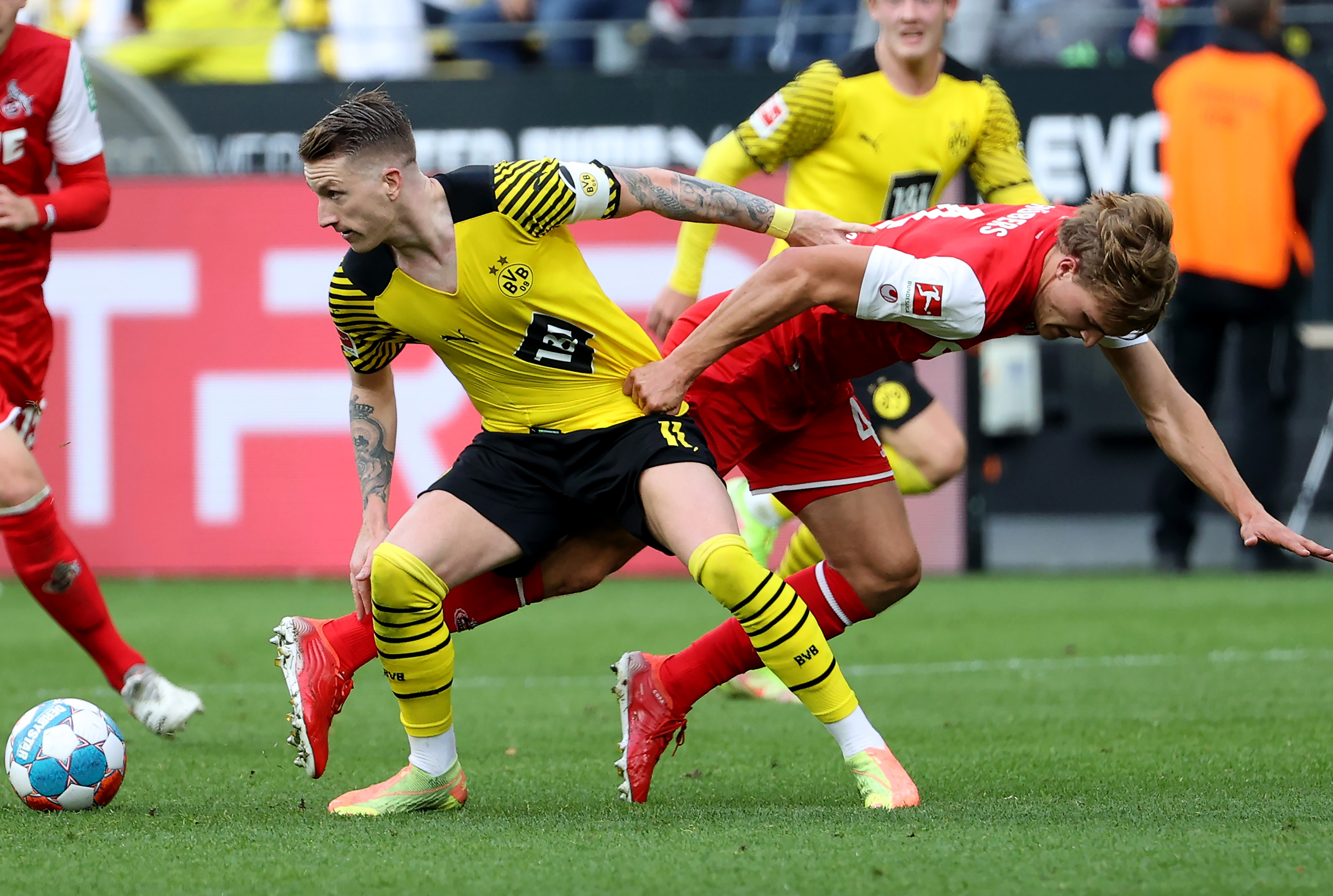 柏林联队连平多特蒙德,保持不败走势 柏林联队连平多特蒙德,保持不败走势