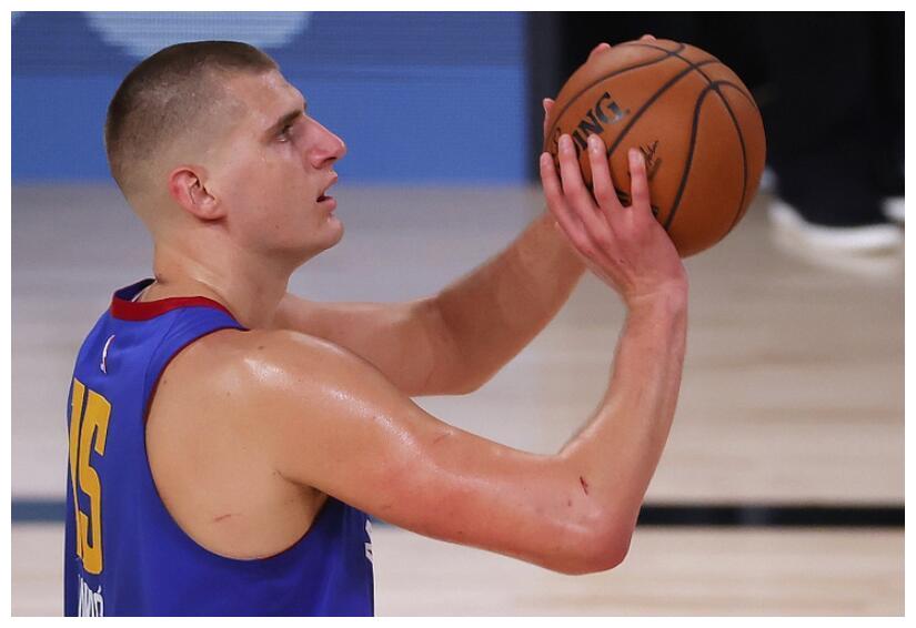 佩鲁贾缺少关键中场，战术体系或调整