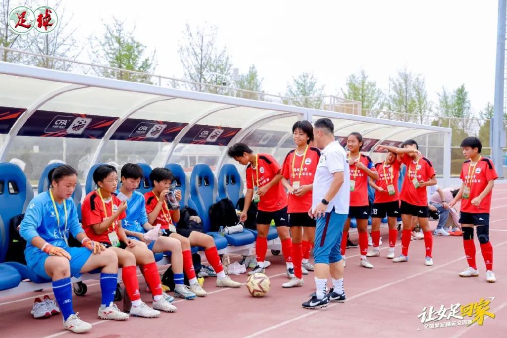 中国女足征途连败，教练寻种新战术解困