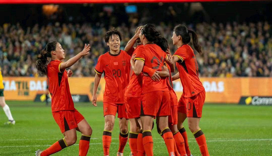 巴西女足积极备战比赛,期待取得好成绩 巴西女足积极备战比赛,期待取得好成绩