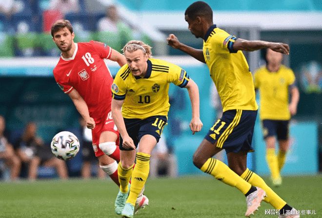 斯洛伐克队战胜匈牙利,保住小组头名 斯洛伐克队战胜匈牙利,保住小组头名