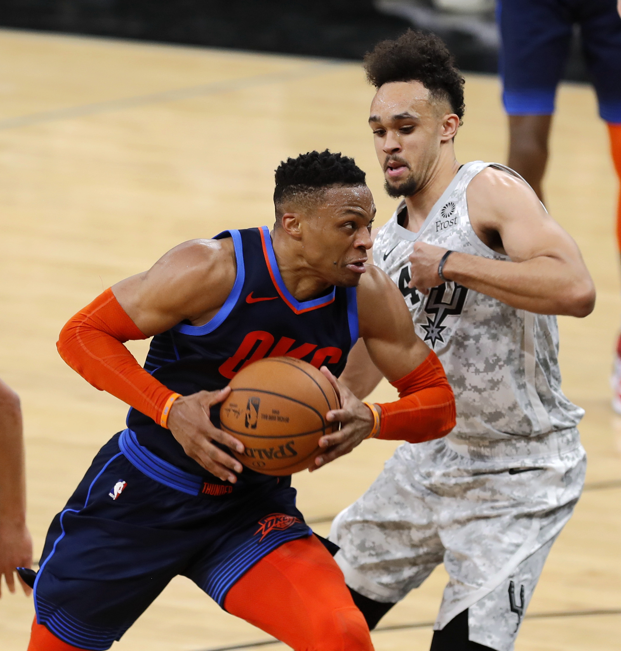 威斯布鲁克加盟马刺,球队迎来重要转折 威斯布鲁克加盟马刺,球队迎来重要转折