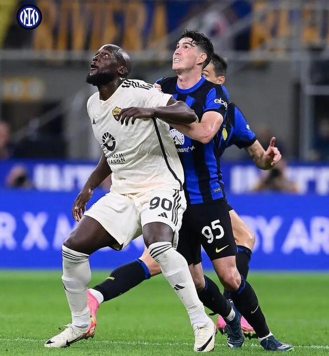 国米主场一球小胜,紧追榜首 国米主场一球小胜,紧追榜首