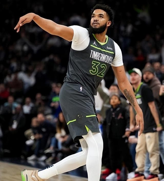 太阳大胜雄鹿,唐斯表现出色 太阳大胜雄鹿,唐斯表现出色