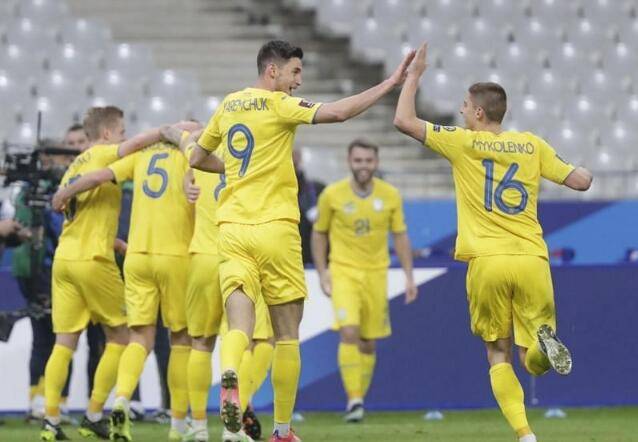 乌克兰主场告负,遭遇淘汰危机 乌克兰主场告负,遭遇淘汰危机