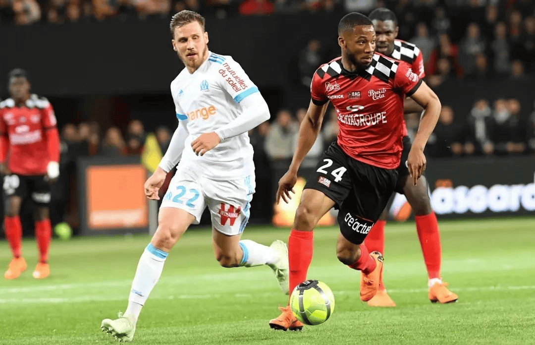 洛里昂球员在场上的表现评价