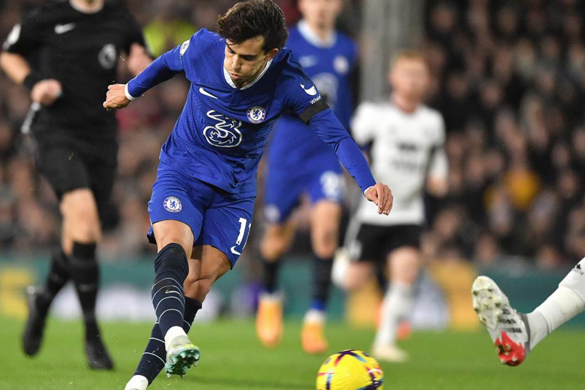 切尔西客场大胜，顺利闯入欧冠八强