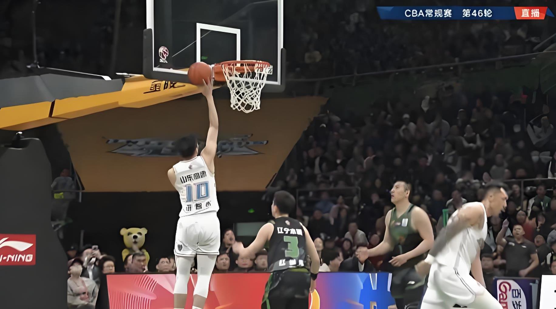 山东男篮主场击败辽宁队,全取两分 山东男篮主场击败辽宁队,全取两分