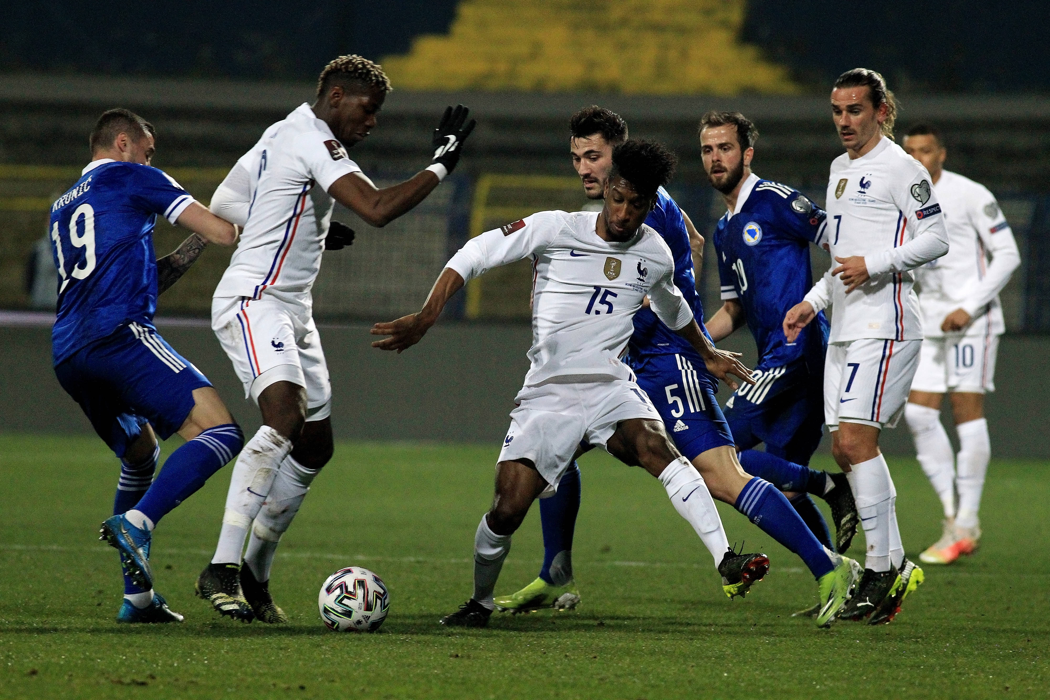 法国联赛足球饱含激情 法国联赛足球饱含激情