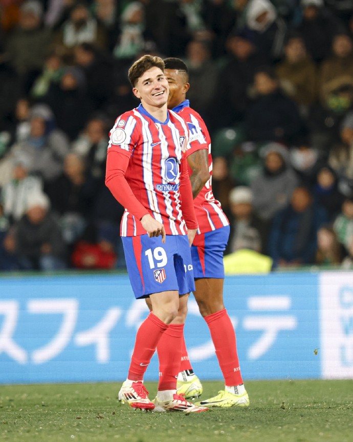 埃尔切主场1-0小胜埃瓦尔，喜迎精彩胜利