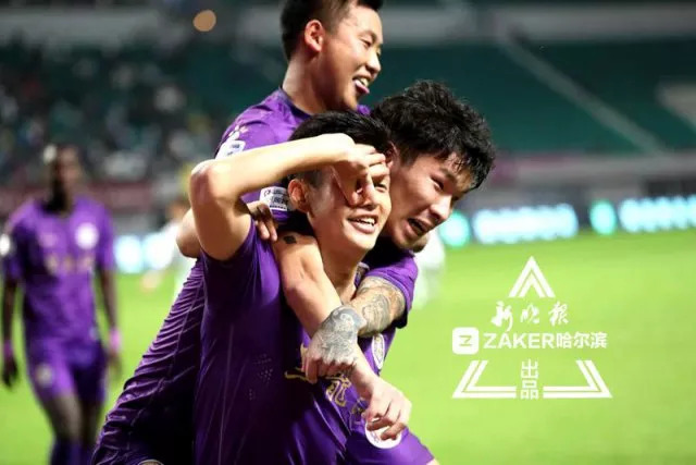 恒大主场击败富德,取得赛季双杀,稳固领先 恒大主场击败富德,取得赛季双杀,稳固领先