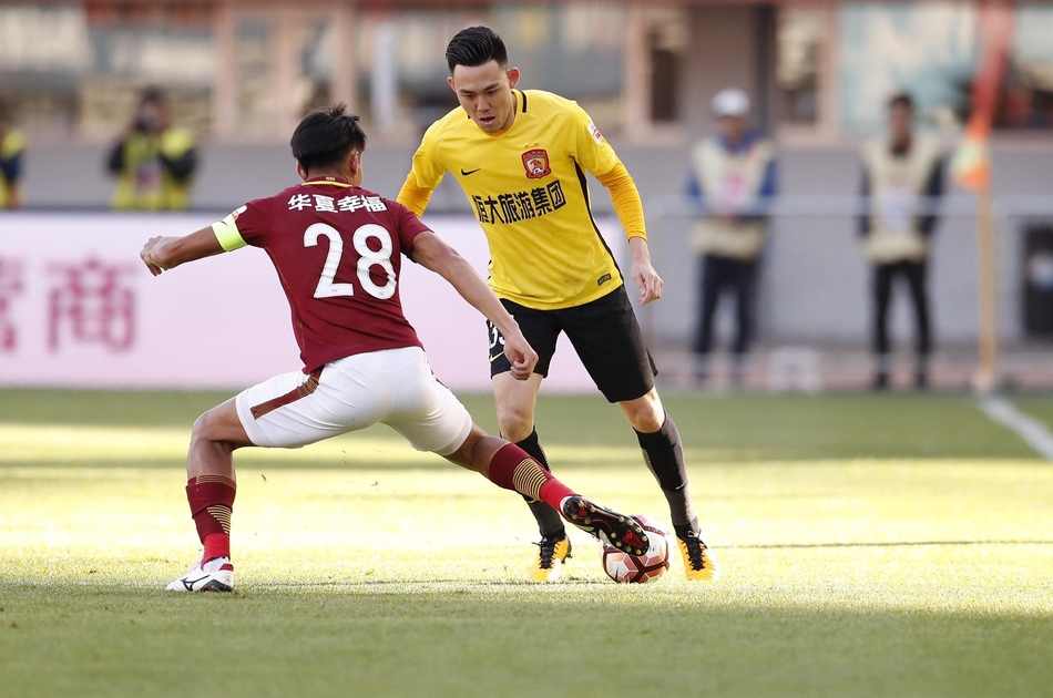 恒大主场击败富德,取得赛季双杀,稳固领先 恒大主场击败富德,取得赛季双杀,稳固领先