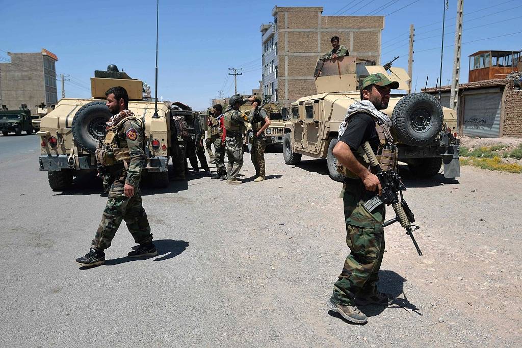 英国威廉希尔-阿富汗队夺冠，足球风格硬朗