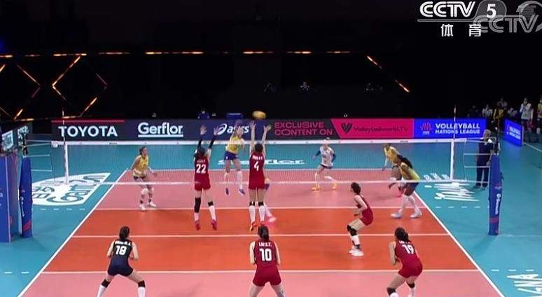 力克劲旅巴西队逆袭胜出