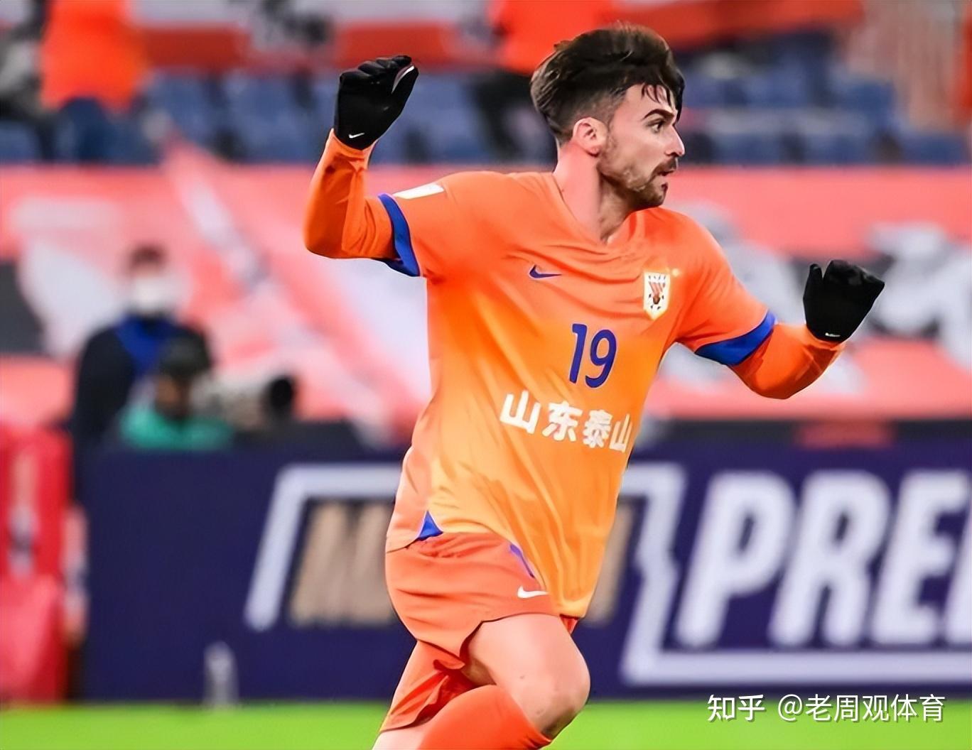 西布朗维奇大败,球队教练急需调整阵容 西布朗维奇大败,球队教练急需调整阵容