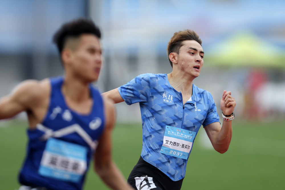 阿尔及利亚田径选手突围晋级,表现出色 阿尔及利亚田径选手突围晋级,表现出色