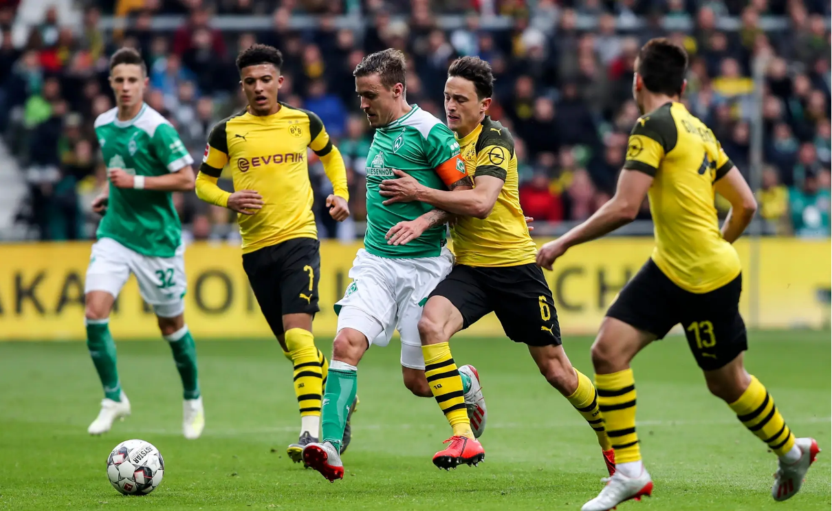 沃尔夫斯堡取得胜利,继续追逐德甲冠军 沃尔夫斯堡取得胜利,继续追逐德甲冠军