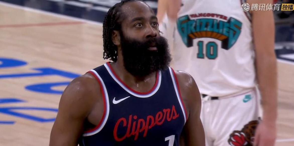 尼克斯险胜灰熊，小莱昂纳德全能表现