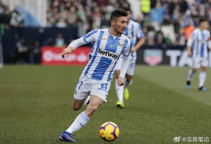 那不勒斯客场力克博洛尼亚,赢得关键胜利 那不勒斯客场力克博洛尼亚,赢得关键胜利