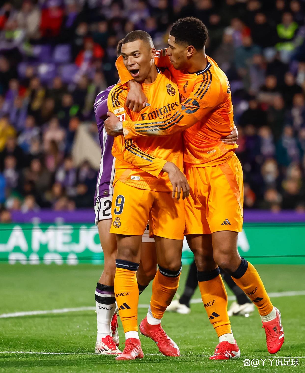 巴拉多利德老将组队进行训练 巴拉多利德老将组队进行训练