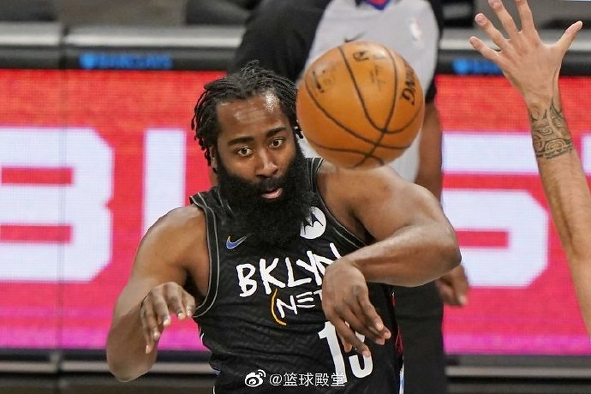 澳大利亚篮球联赛胜局争夺激烈,战绩逆转惊艳 澳大利亚篮球联赛胜局争夺激烈,战绩逆转惊艳