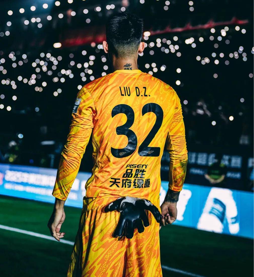 新援崭露头角,带领球队取胜 新援崭露头角,带领球队取胜