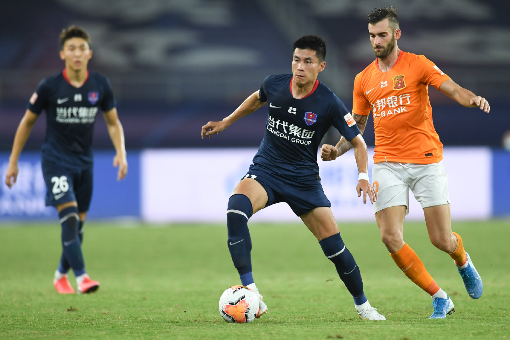 重庆当代豪取三分,升至中超积分榜前列 重庆当代豪取三分,升至中超积分榜前列