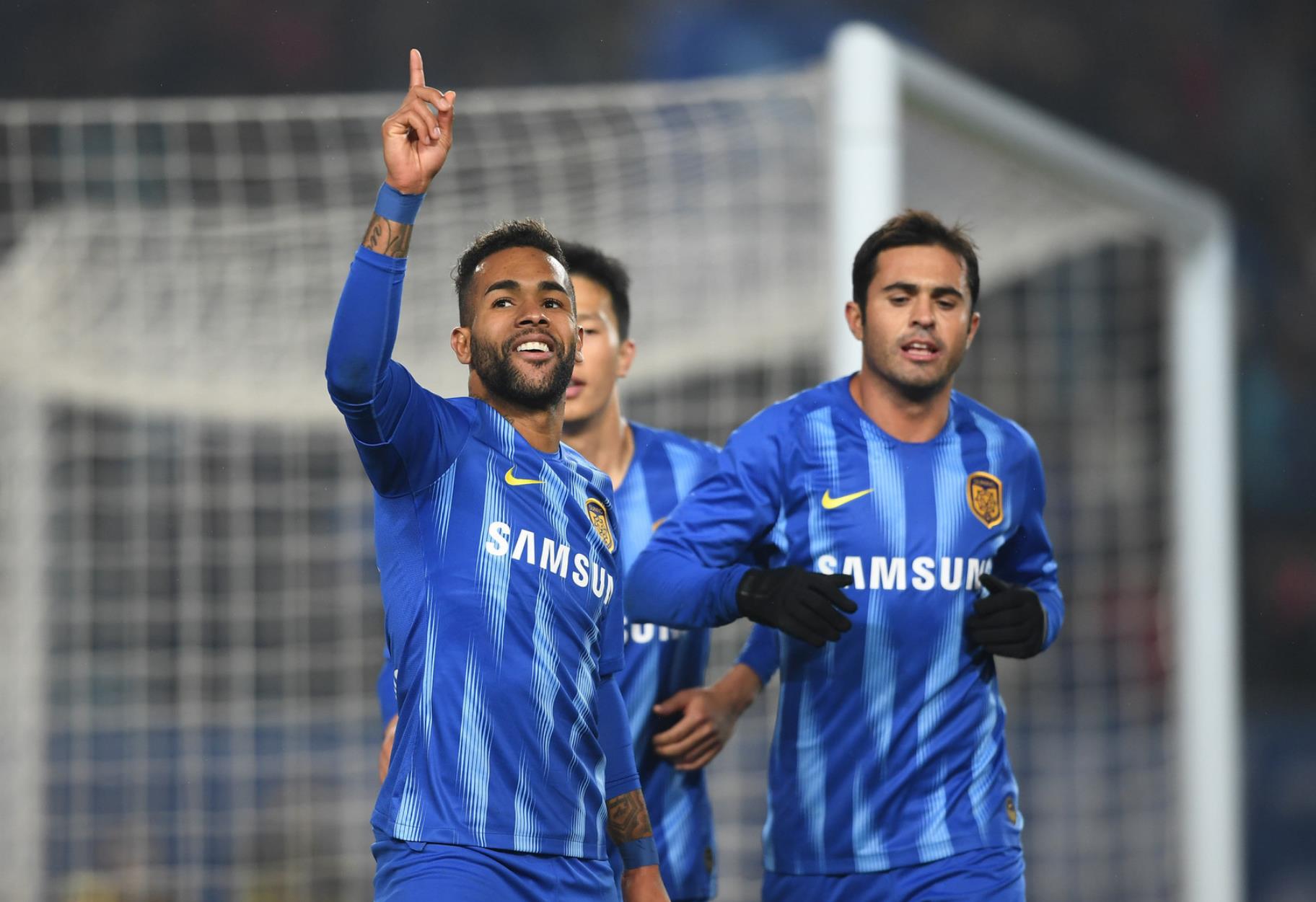 英国威廉希尔-费拉拉森卢卡尼走红，连胜在望