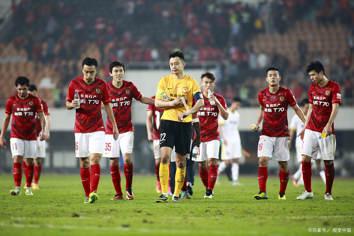 广州恒大再次击败对手,保持了领先优势 广州恒大再次击败对手,保持了领先优势