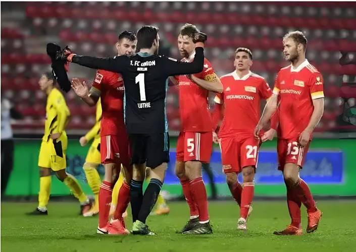 威廉希尔中文站-斯图加特客场失利，保级境骥