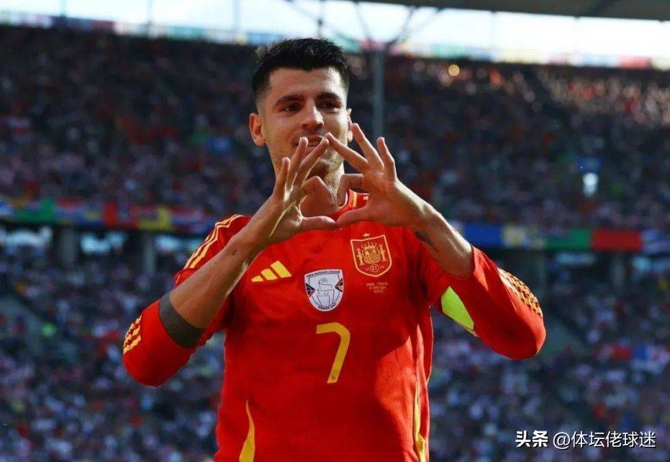 尤文图斯前锋莫拉塔伤愈归队,球队阵容增强 尤文图斯前锋莫拉塔伤愈归队,球队阵容增强