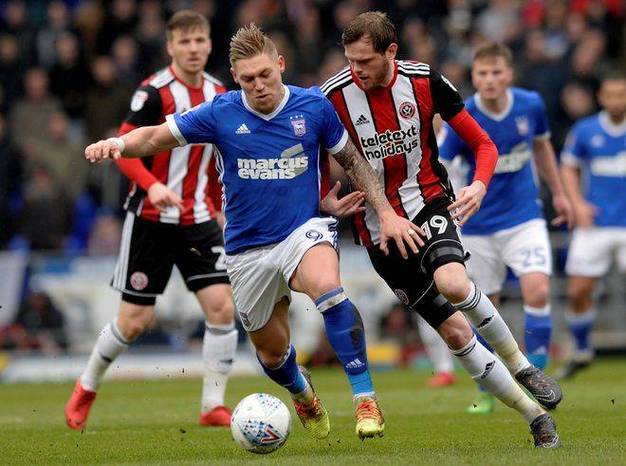 英国威廉希尔-诺里奇客场不敌伯明翰，遭遇挑战