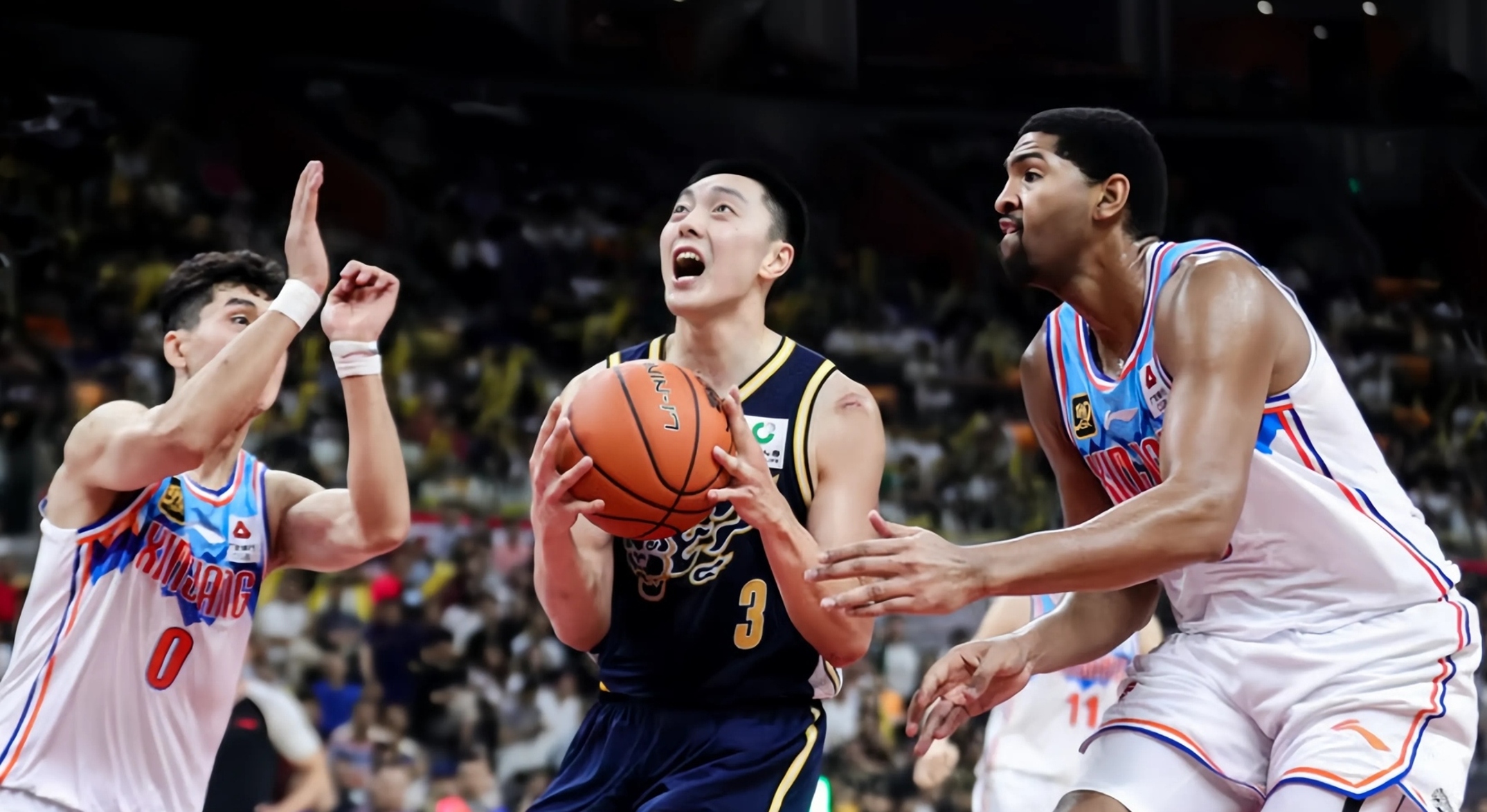 威廉希尔官网-新疆队全力备战关键比赛，全队士气高涨