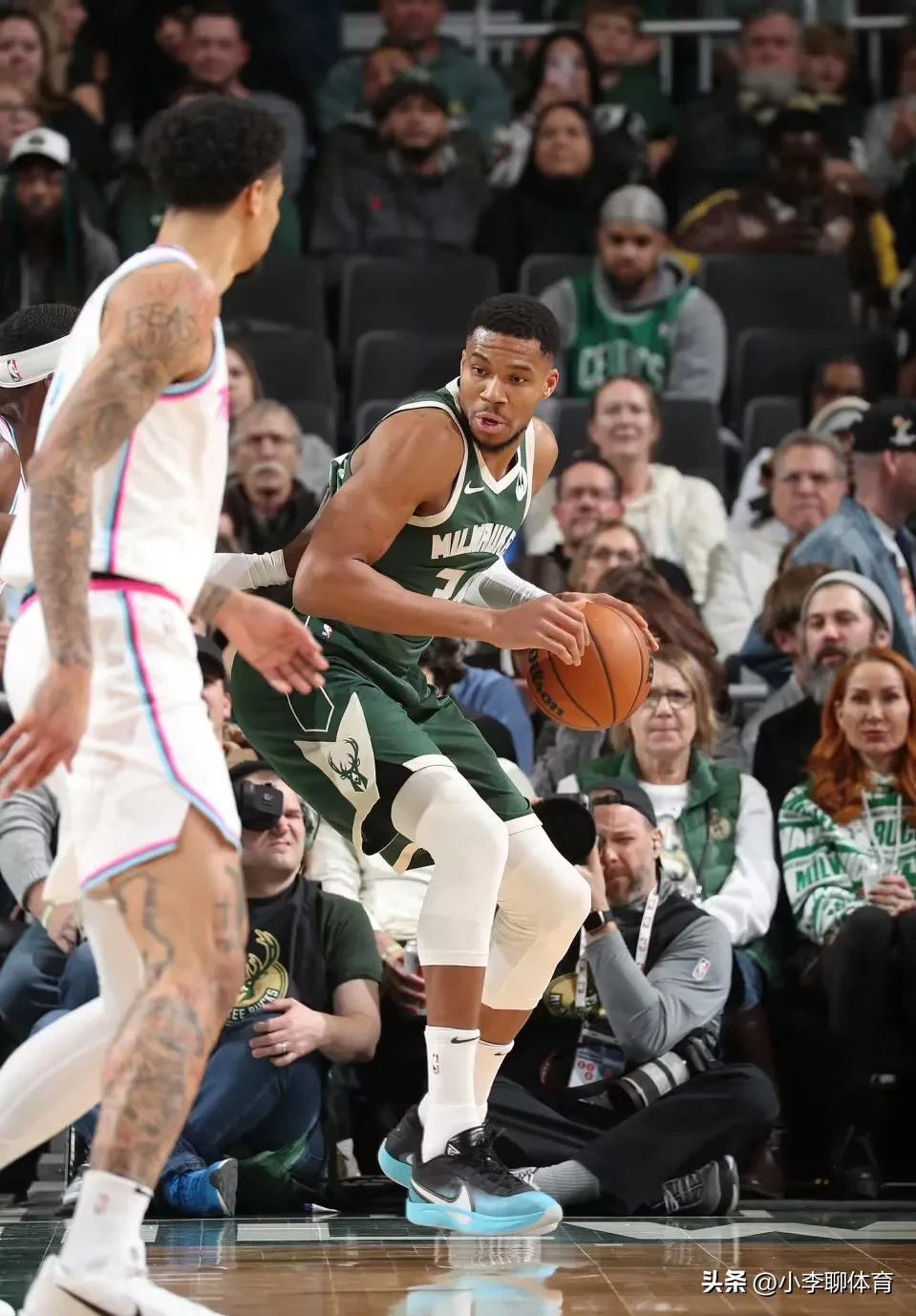 英国威廉希尔-雄鹿队球星表现抢眼，获得周最佳成绩