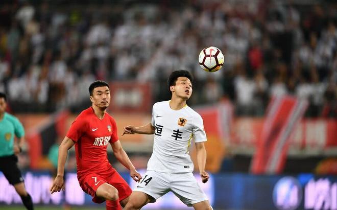 天津权健迎战江苏苏宁,谁能获胜? 天津权健迎战江苏苏宁,谁能获胜?