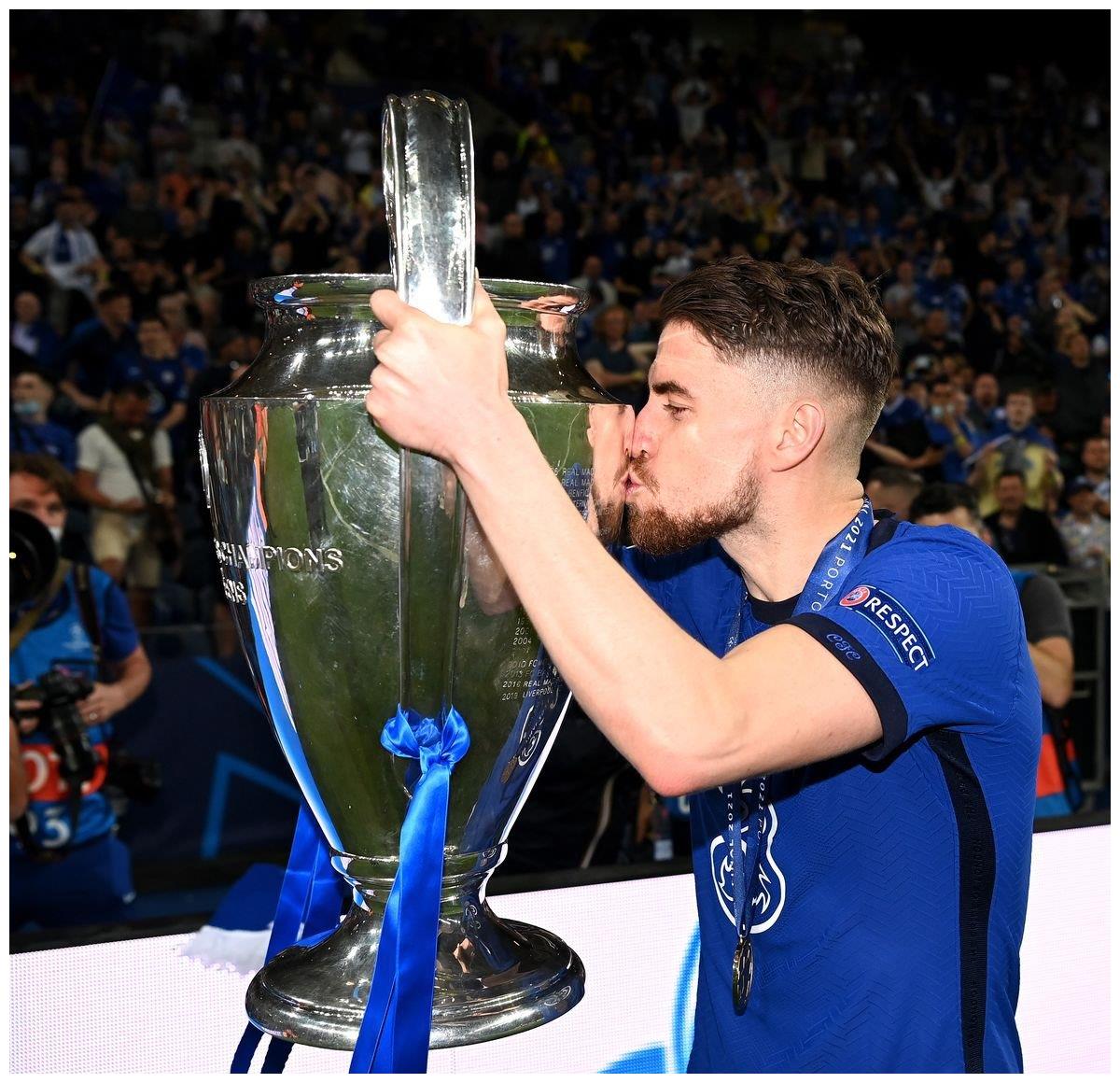 苏格兰队殚精竭虑,终将晋级欧洲杯淘汰赛! 苏格兰队殚精竭虑,终将晋级欧洲杯淘汰赛!