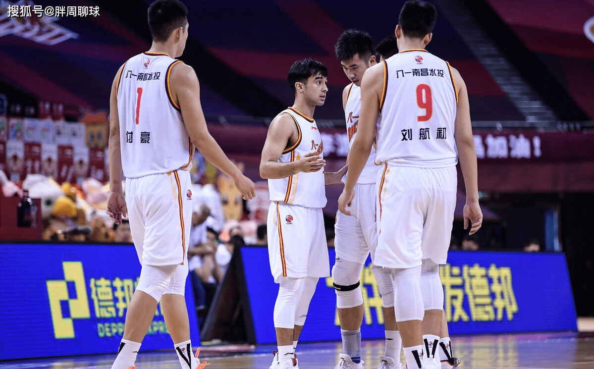 威廉希尔app-青海男篮主场击败对手，实力渐入佳境加强信心