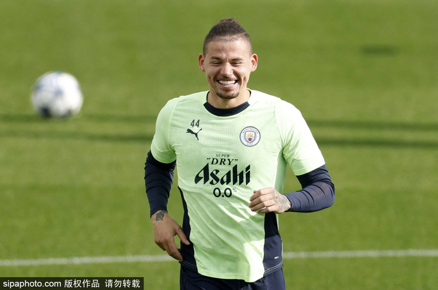 部分英超球队考虑引进新外援,以备战下赛季比赛 部分英超球队考虑引进新外援,以备战下赛季比赛