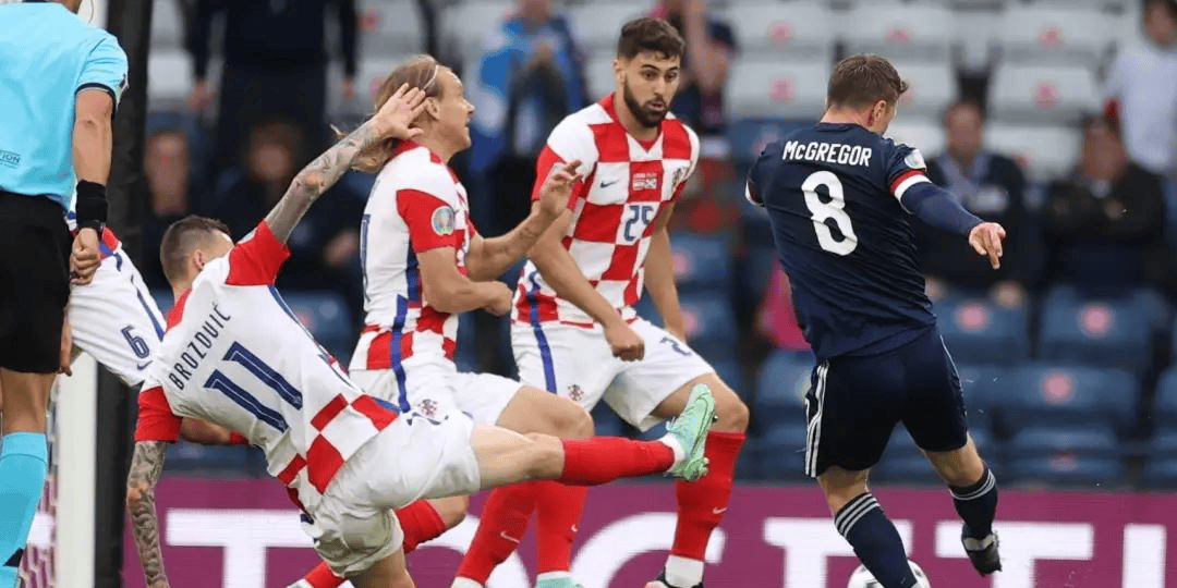 威廉希尔官网-法国与克罗地亚对决，欧洲强强交锋引爆热度